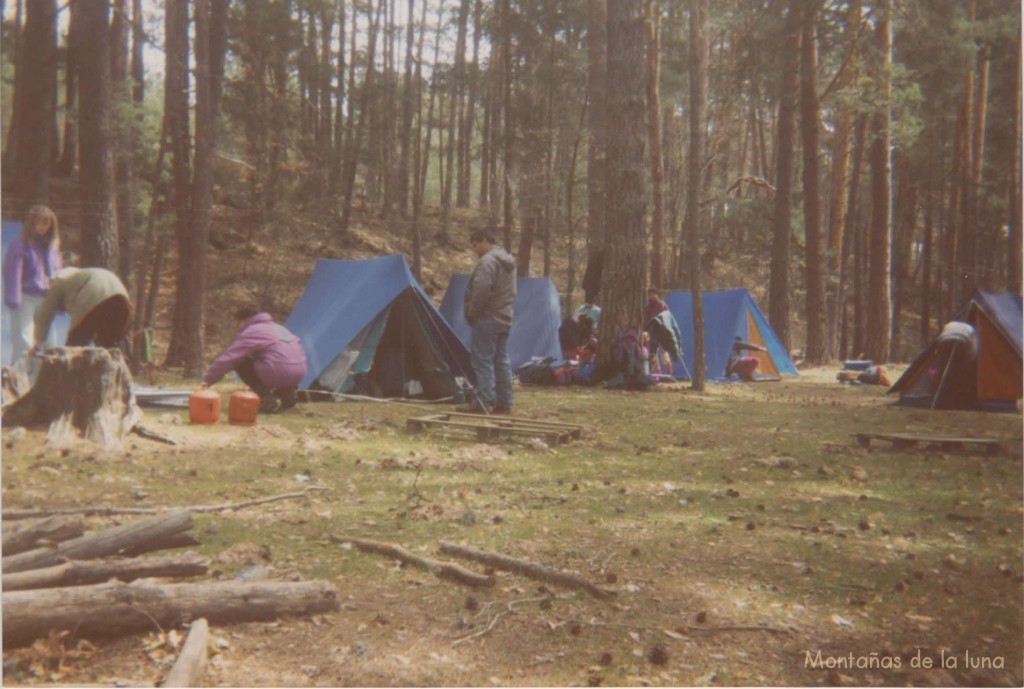 Campamento en el Valle del Revinuesa